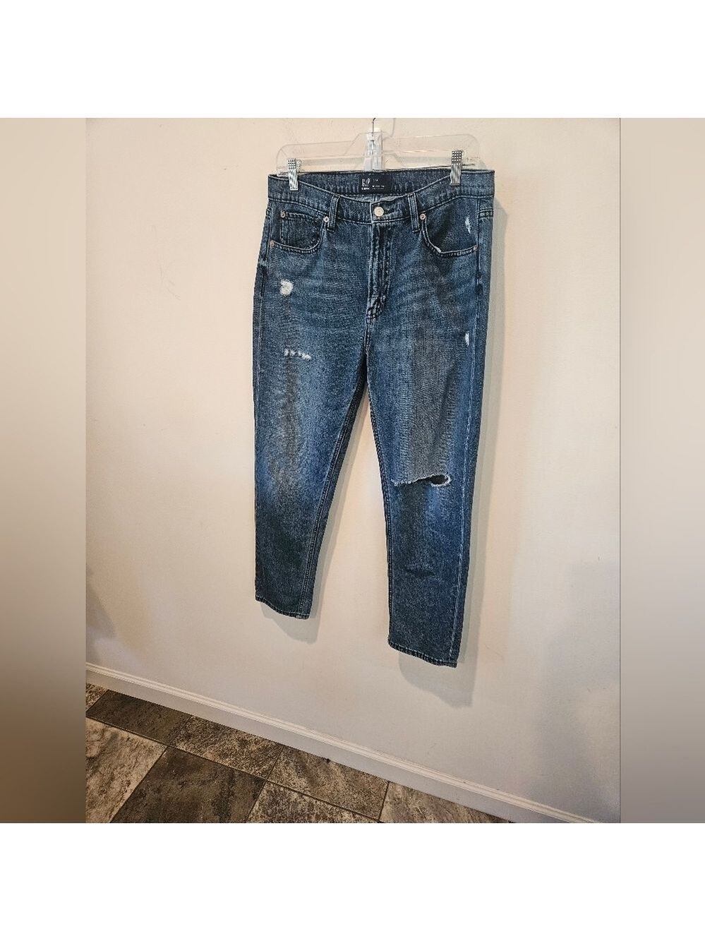 GAP WOMEN'S BOYFRIEND DISTRESSED MEDIUM WASH HIGH-RISE DENIM JEANS SIZE 8